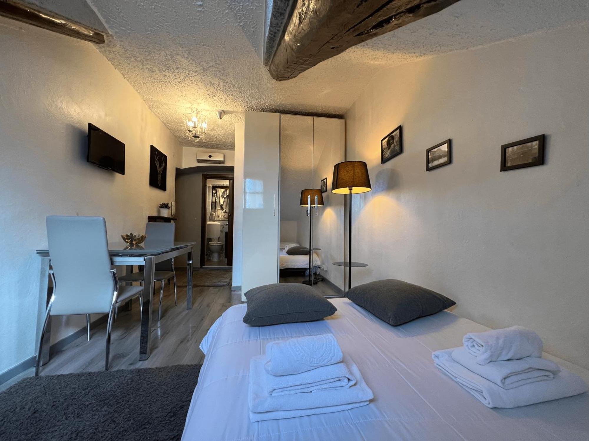 Porta Nuova Attic Room Торино Екстериор снимка
